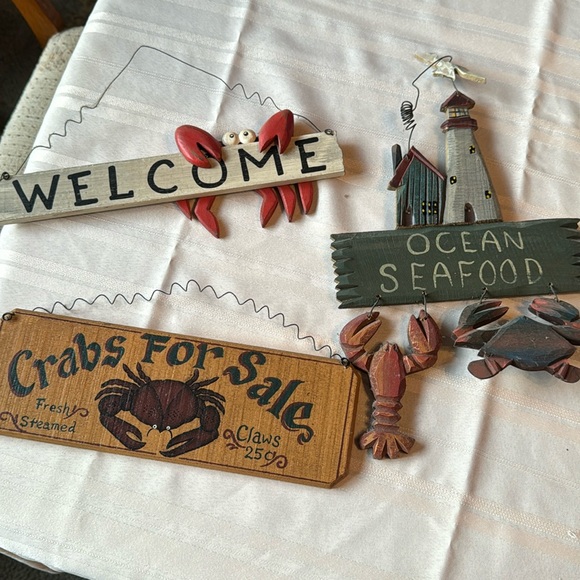 Other - Vintage wood painted crab lobster seafood beach welcome hanging wall decor 3